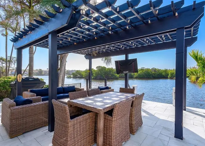Waterfront Boat Slip Walk To Beach Updated